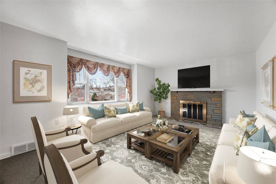 Mt. Lebanon, PA 15243,1367 Sylvandell Dr