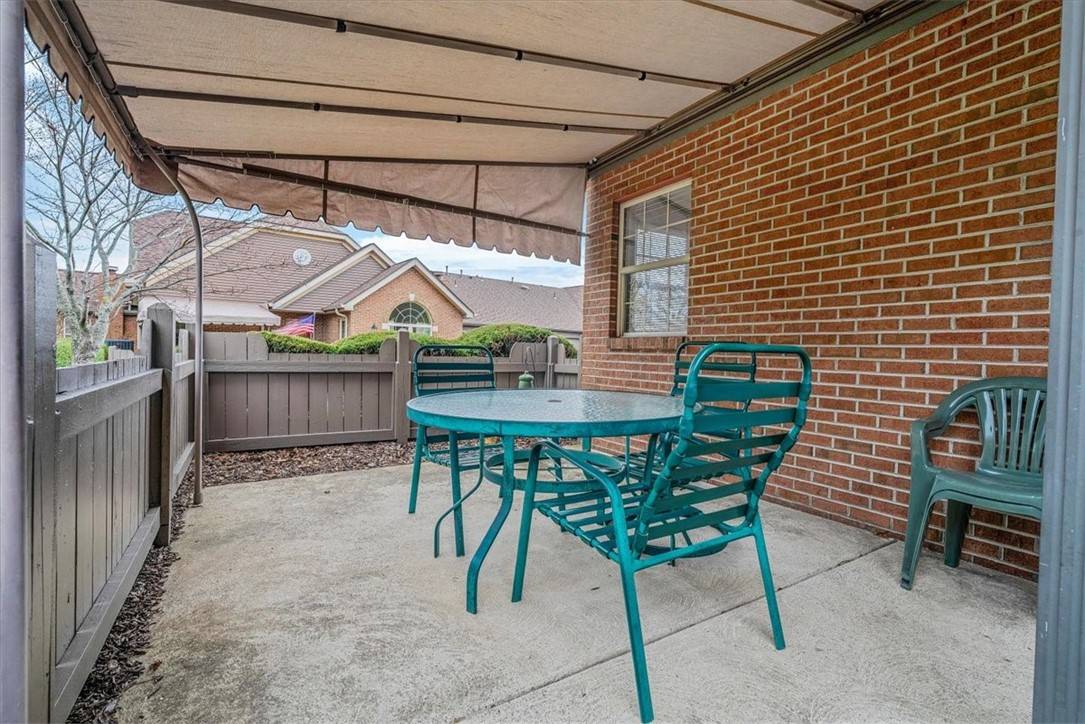 Jefferson Hills, PA 15025,6354 Jefferson Pointe Cir