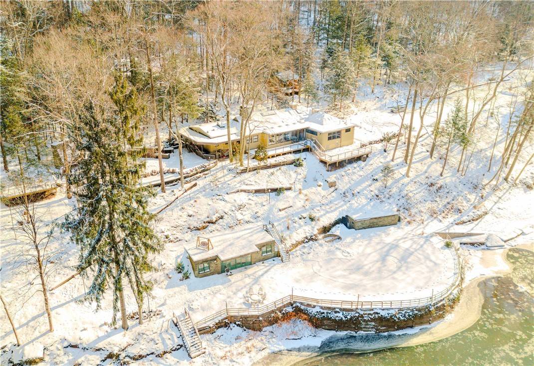 Perry Twp - Law, PA 16051,2177 Armstrong Rd