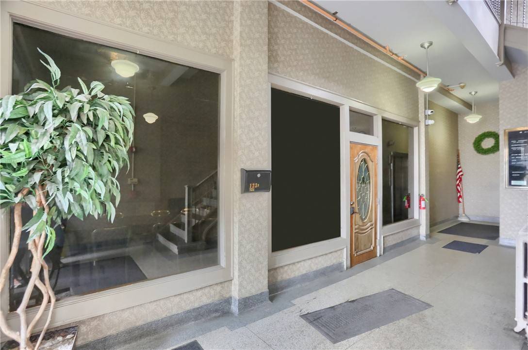 New Castle/2nd, PA 16101,125 E North St