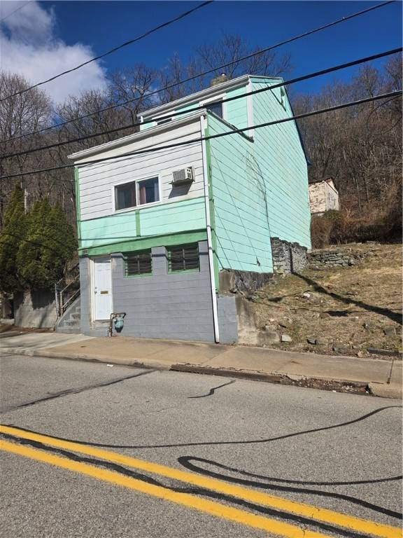 Charles Street Valley, PA 15212,1910 N Charles St