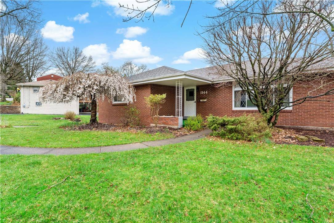 Bethel Park, PA 15102,1144 Greenbriar Rd