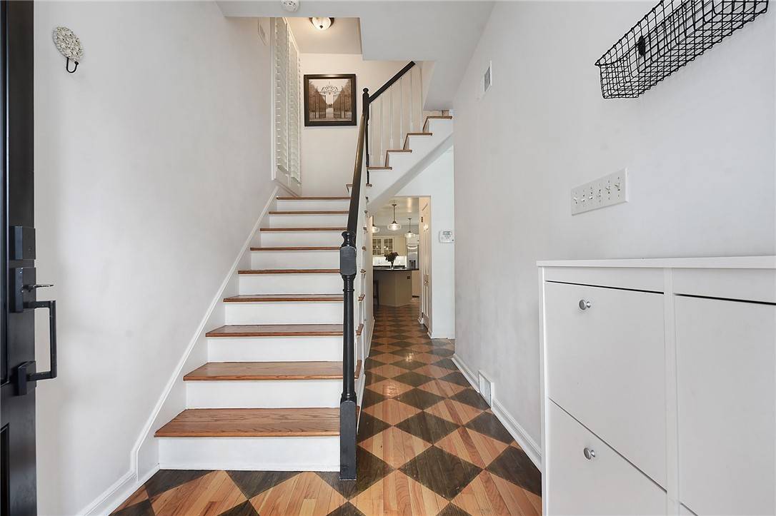 Shadyside, PA 15206,6333 Howe St