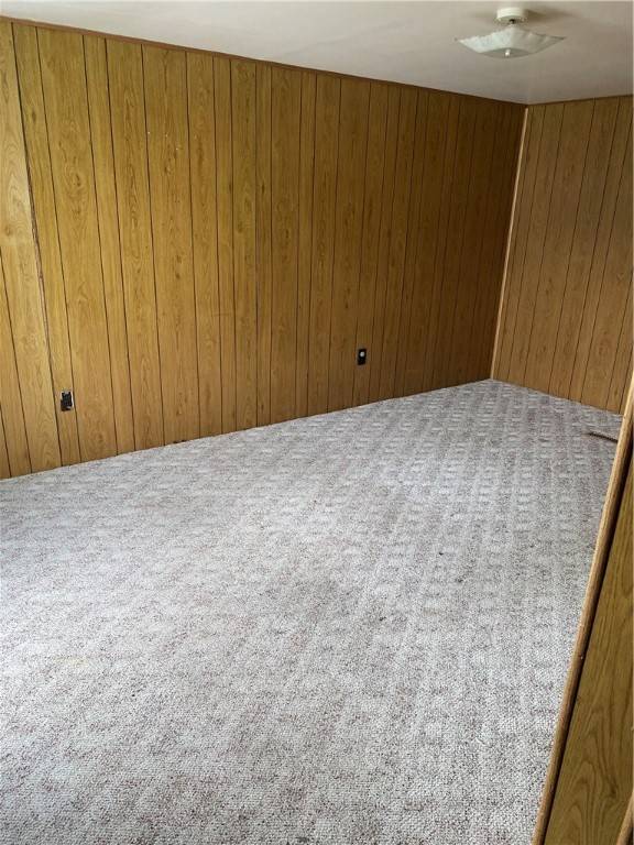 White Twp - Ind, PA 15701,860 N 5th Ave
