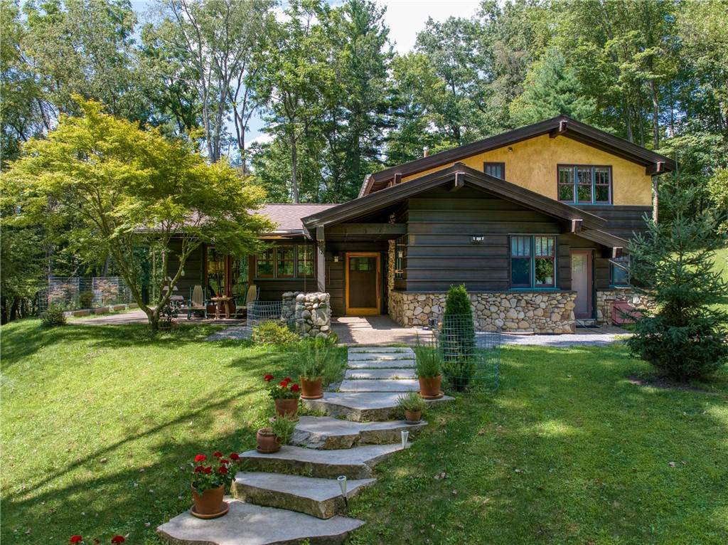 Middlesex Twp, PA 16059,201 Fairway Ln