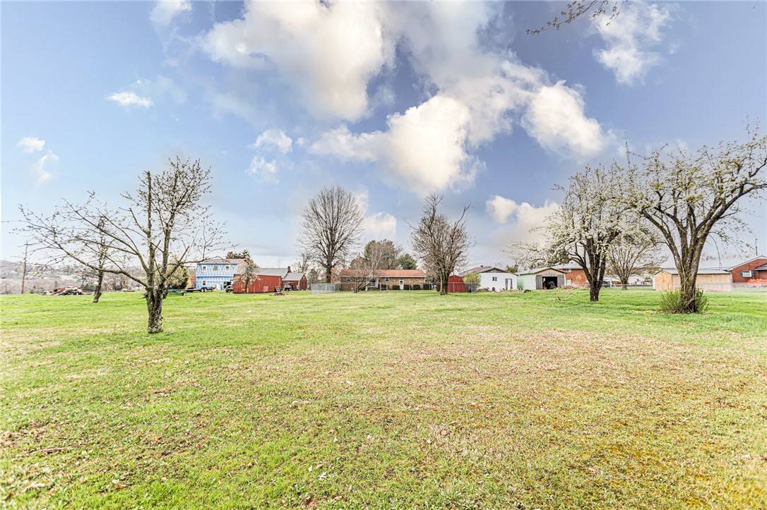 Dunbar Twp, PA 15425,673 S Vanderbilt Road