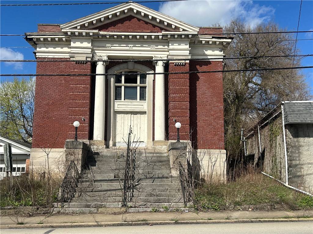 Uniontown, PA 15401,113 E Fayette St