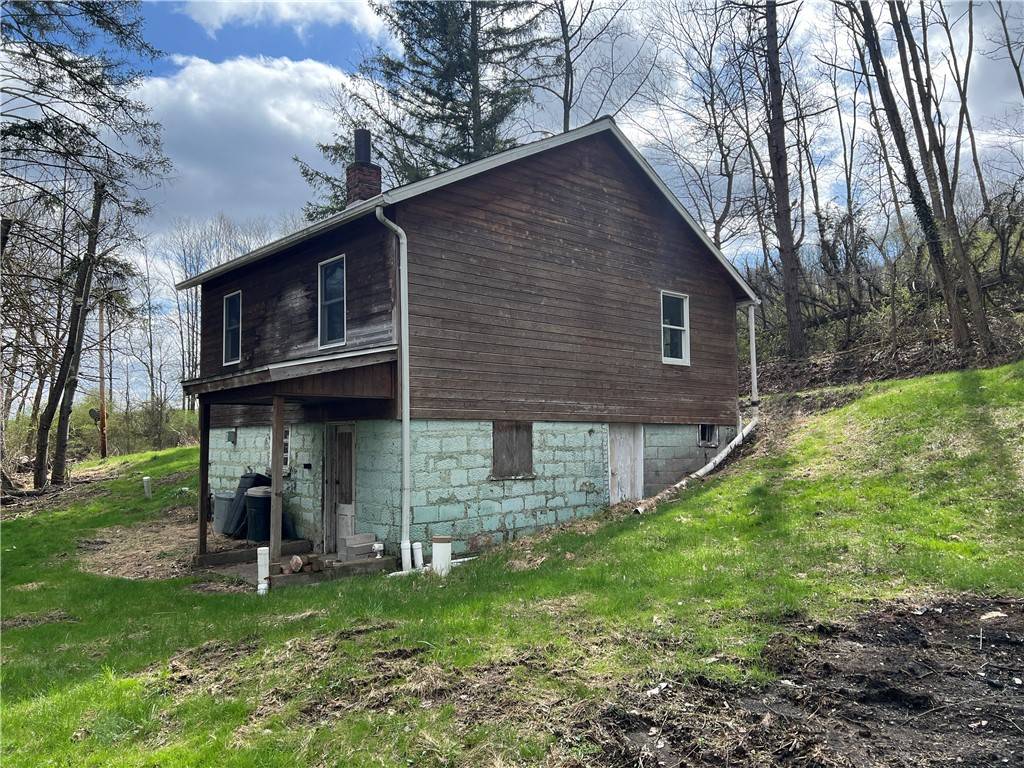 Ligonier Twp, PA 15658,342 Woodchuck Lane