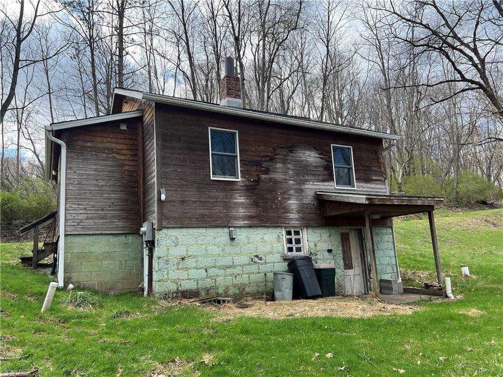 Ligonier Twp, PA 15658,342 Woodchuck Lane