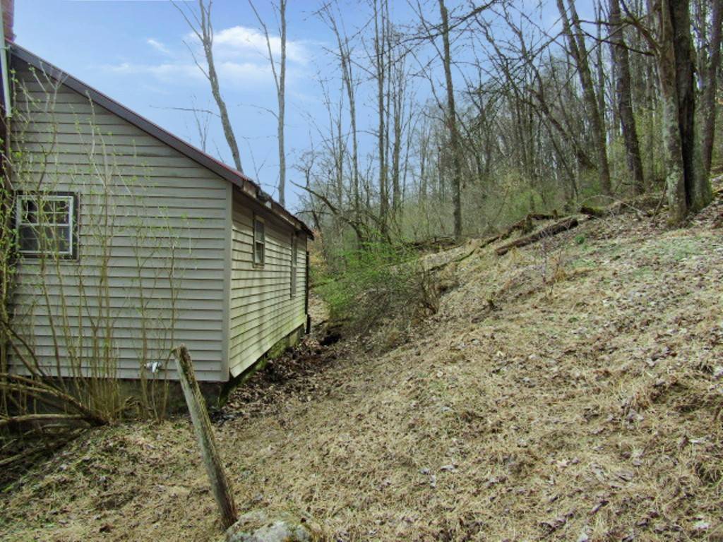 Perry Twp - Arm, PA 16041,305 Queenstown Rd