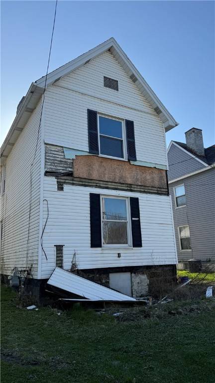 New Castle/3rd, PA 16101,104 N Crawford Ave