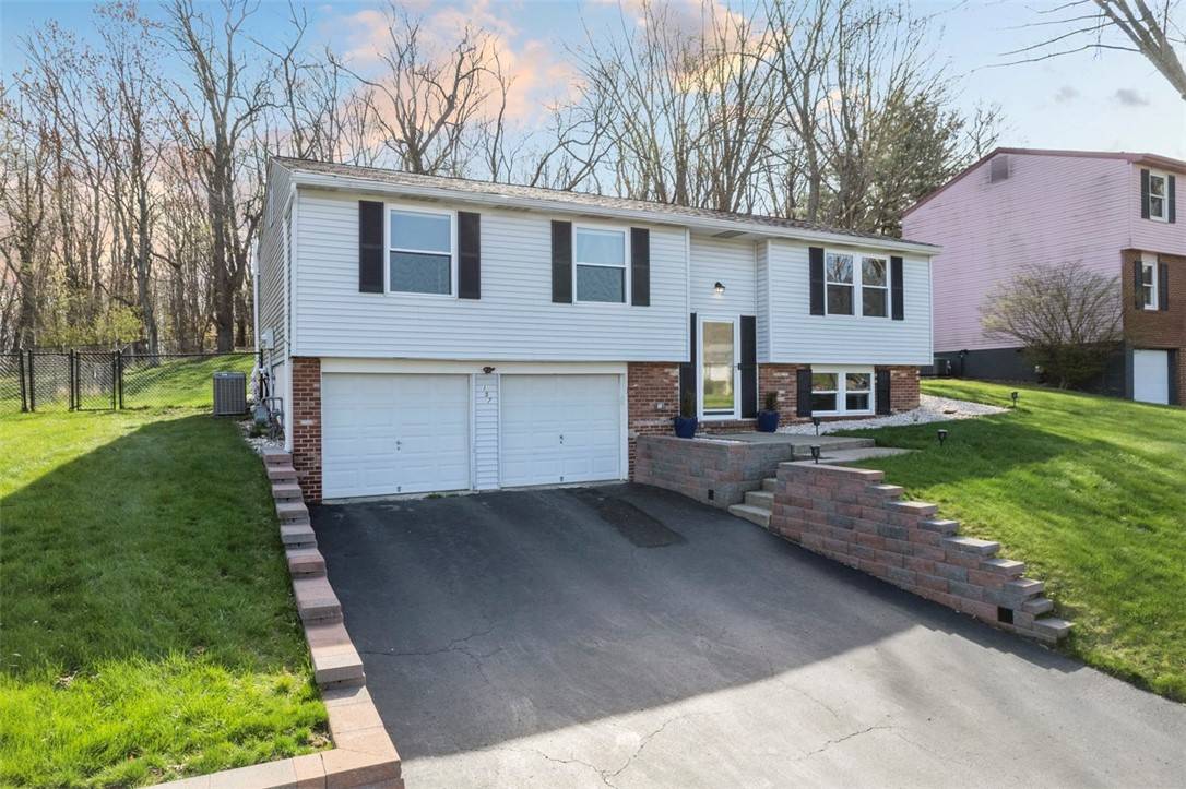 Economy, PA 15042,157 Pinehurst Dr