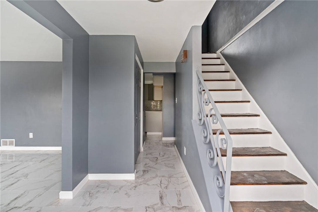 N Versailles, PA 15137,111 Central Ave
