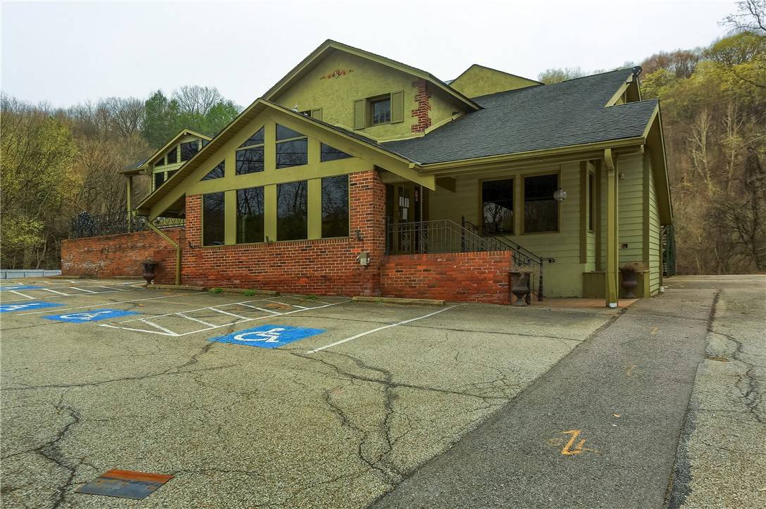 Ohio Twp, PA 15237,634 Camp Horne Rd
