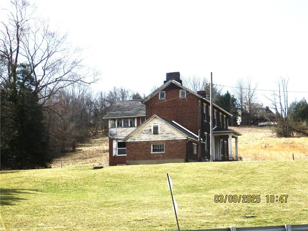 Hempfield Twp - Wml, PA 15601,4618 State Route 136