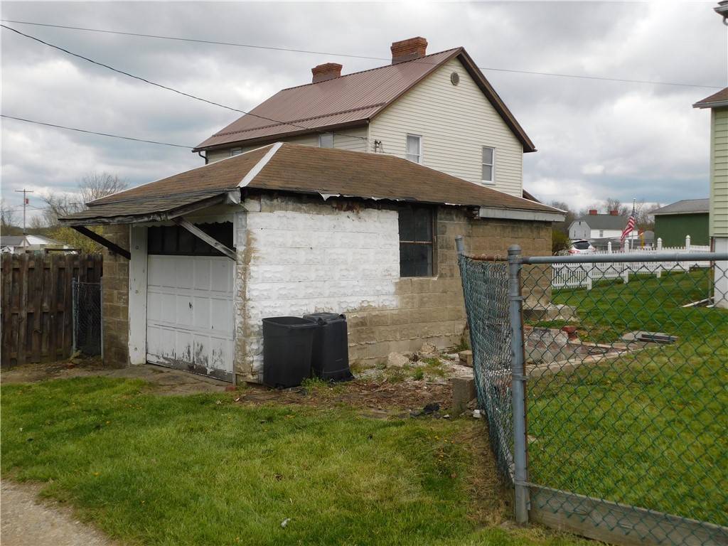Redstone Twp, PA 15442,3330 Third Street