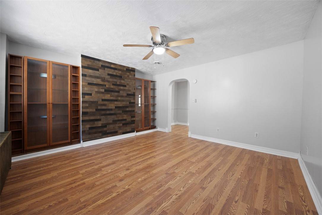 South Side, PA 15203,137 S 12th St