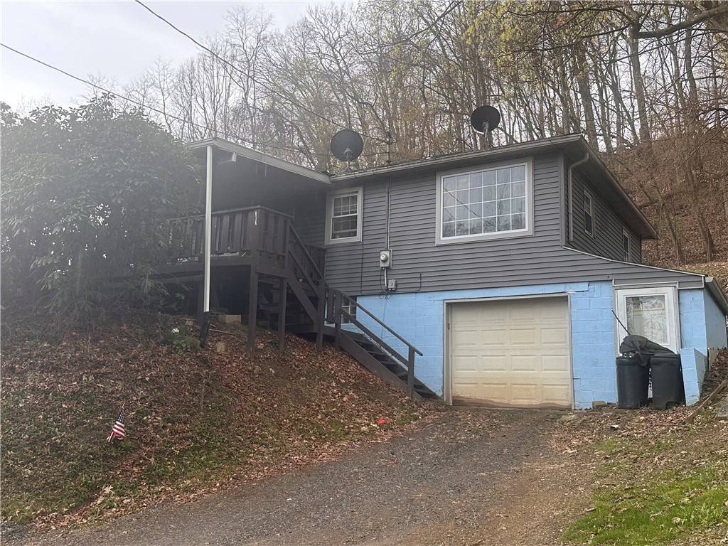 Ellwood City - Law, PA 16117,703 Fairview Ave