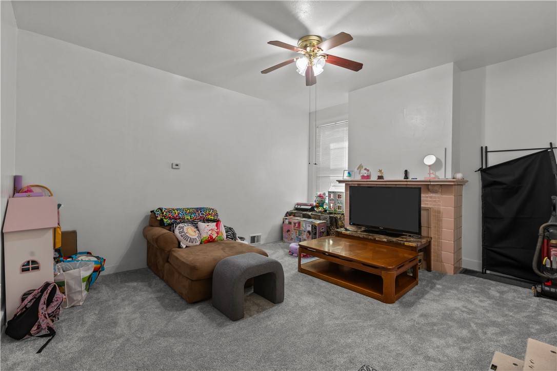 Millvale, PA 15209,833 Stanton Ave