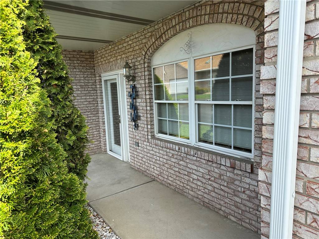 Lower Burrell, PA 15068,2750 Iowa Dr #26