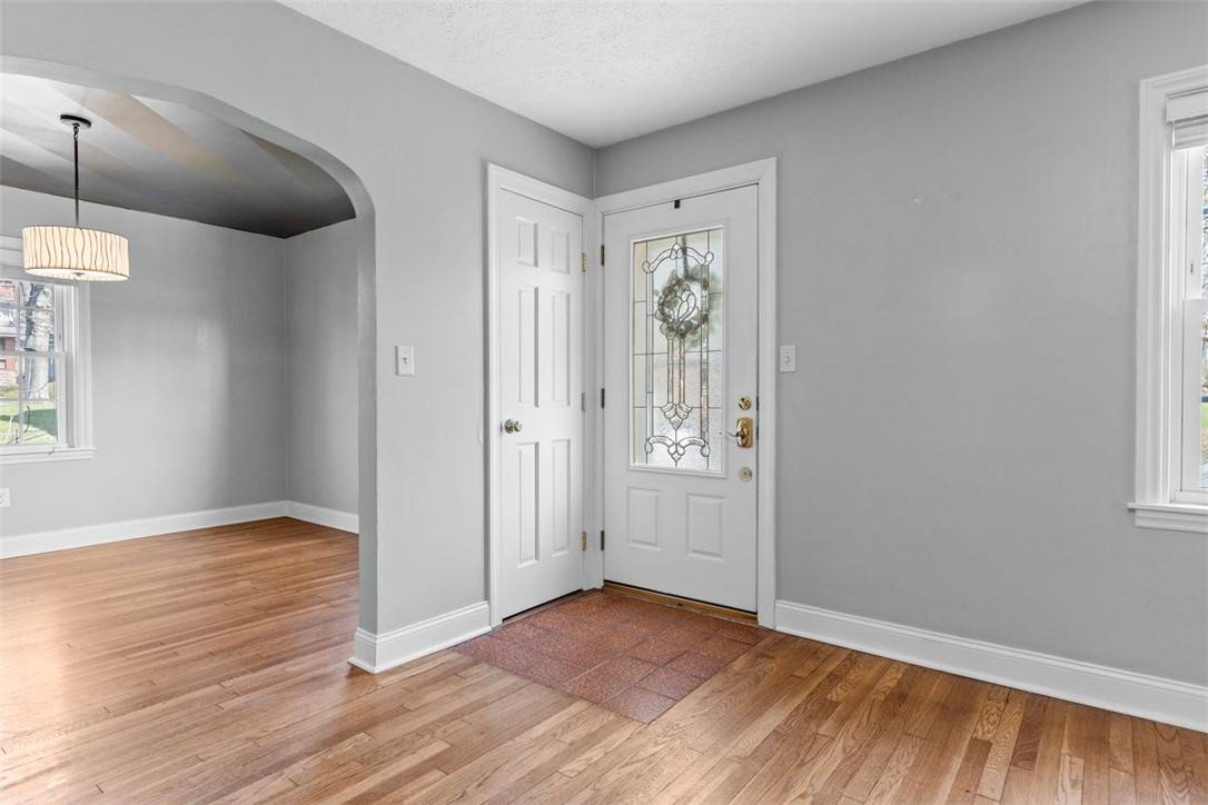 Shaler, PA 15116,2707 Sherwood