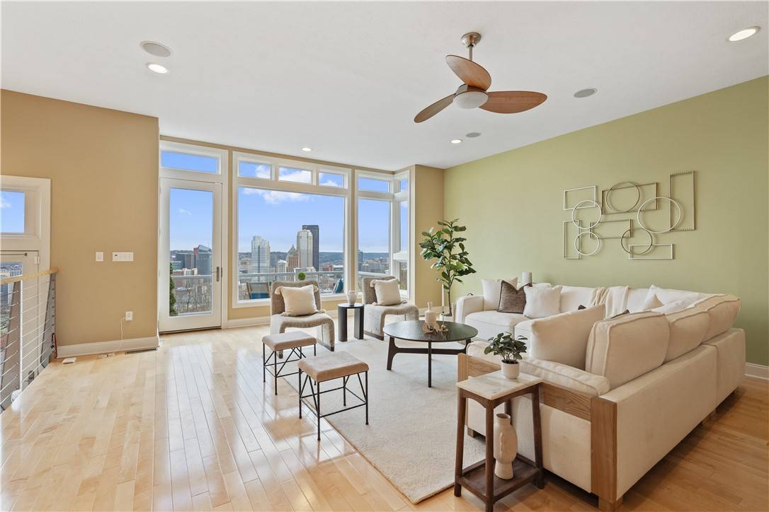 Mt Washington, PA 15211,304 Bigbee St