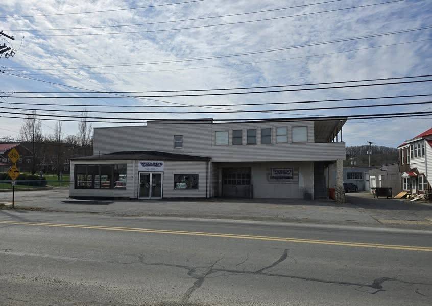 Punxsutawney Area School District, PA 15767,547/549 E Mahoning St