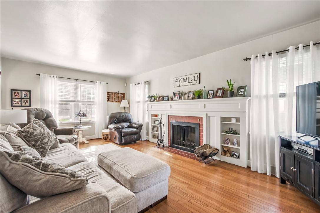 Sharon, PA 16146,897 Forker Blvd