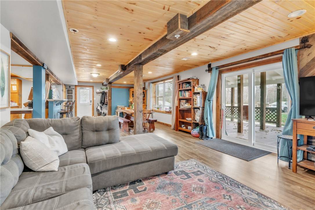 Crown, PA 16220,36044 Route 66