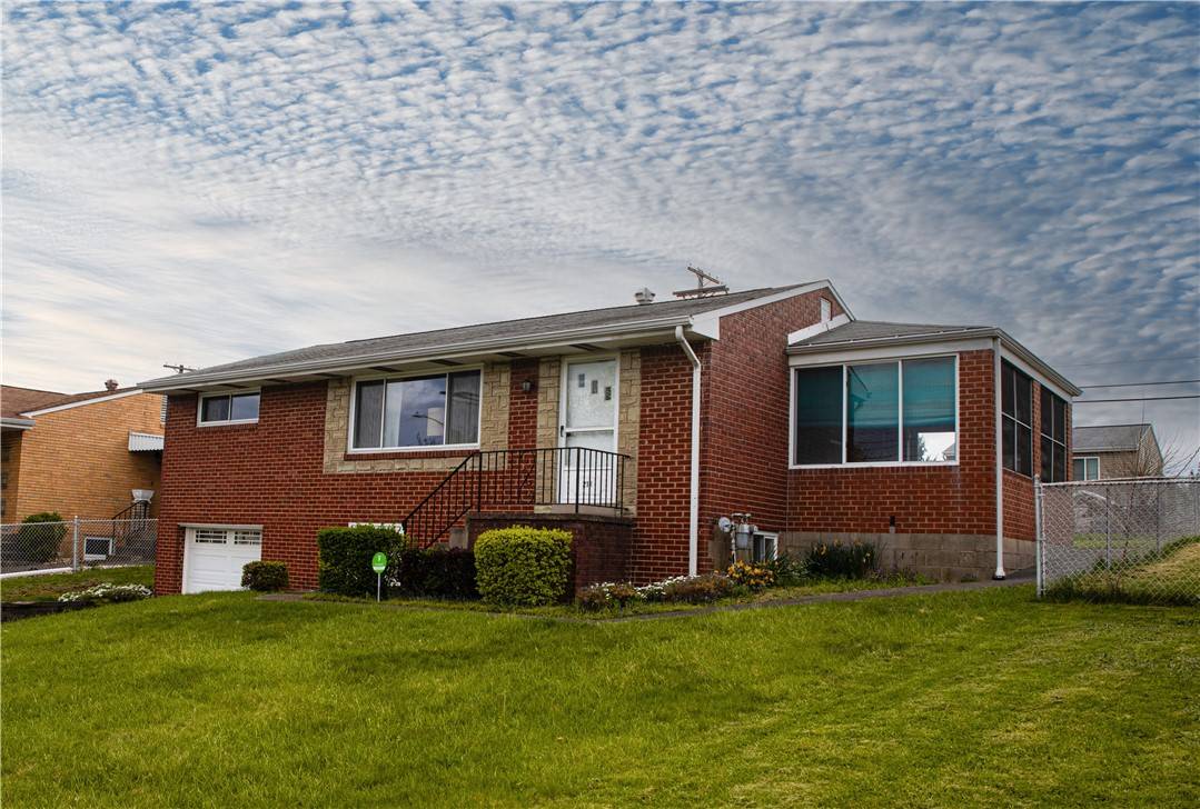 West Mifflin, PA 15122,214 Skyport Rd