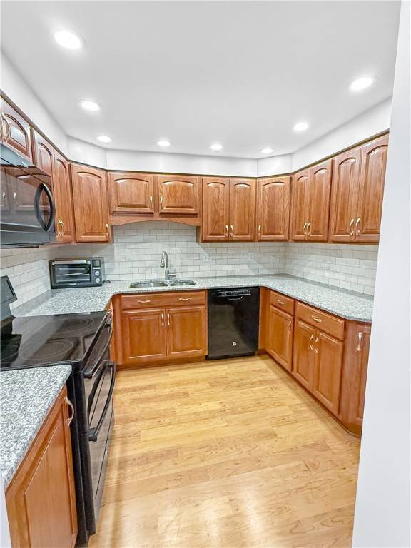 Squirrel Hill, PA 15217,5715 Beacon St #418