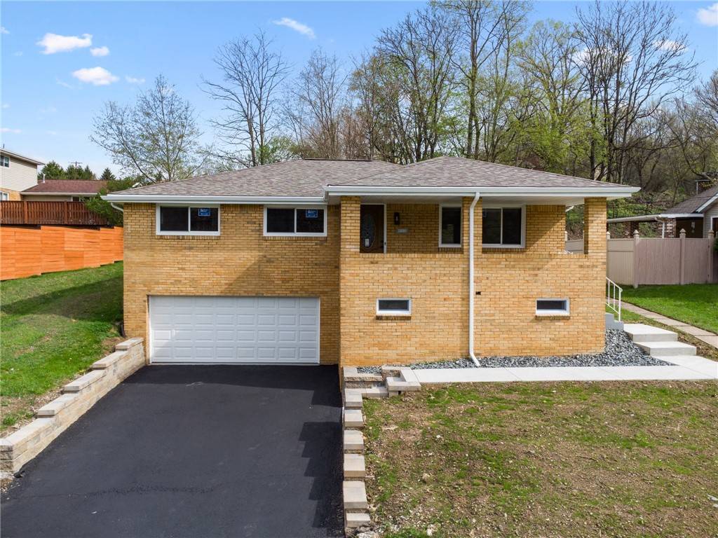 North Huntingdon, PA 15642,13689 Lincoln Way