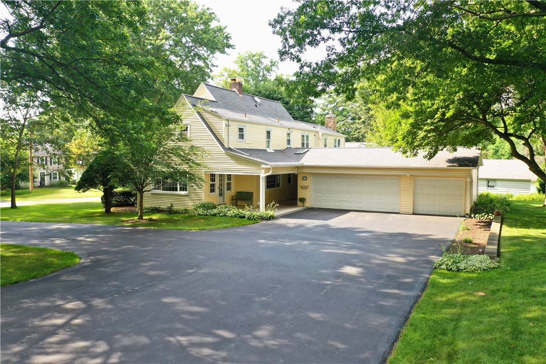 Grove City Boro, PA 16127,200 E Washington Blvd
