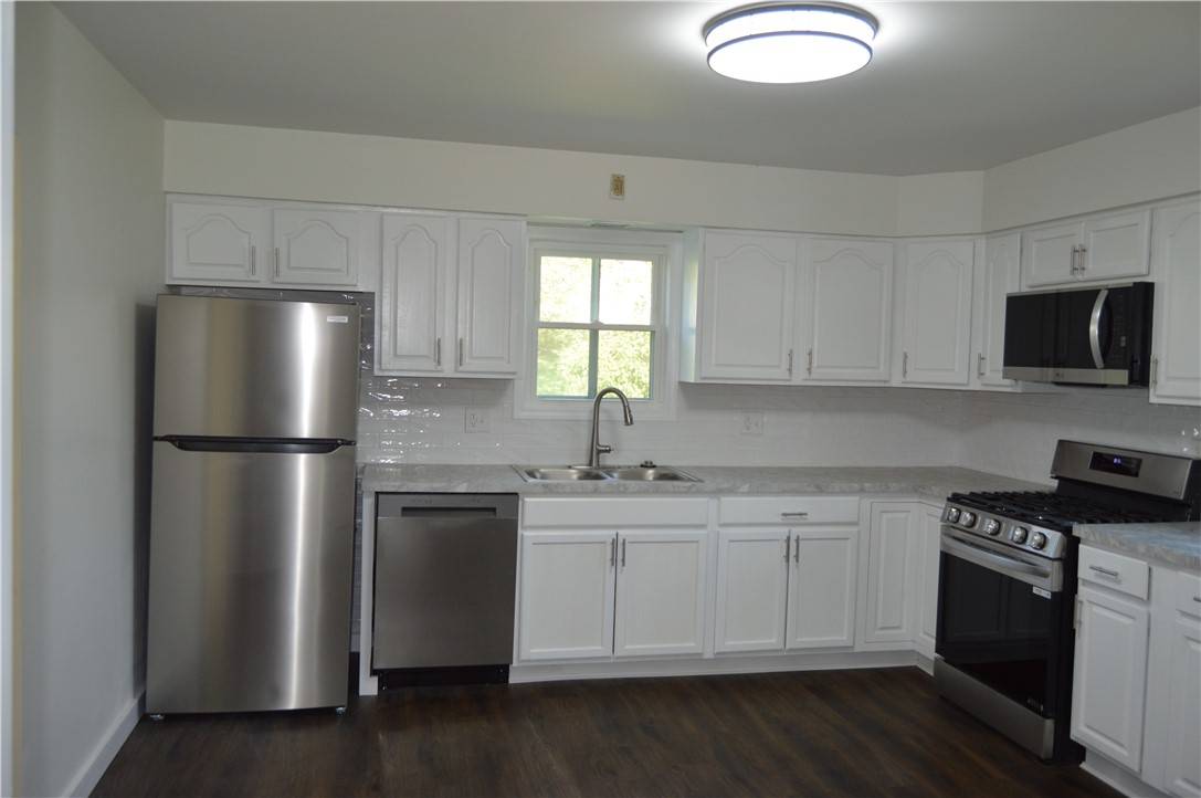 Shenango Twp, PA 16101,1701 Old Butler Rd
