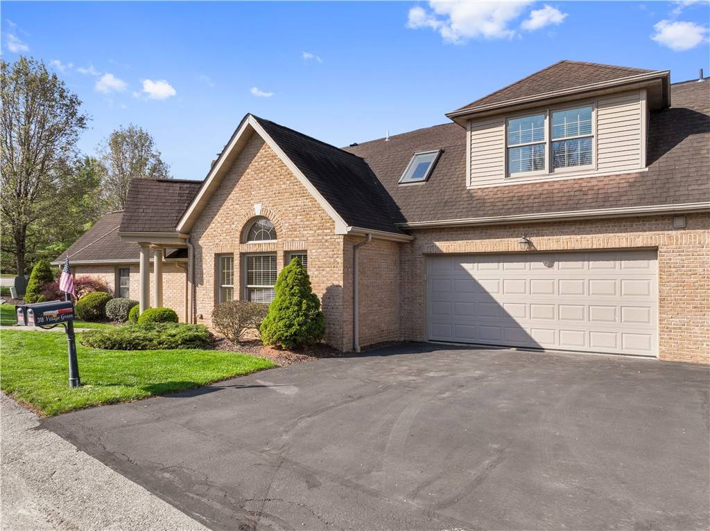 Peters Twp, PA 15317,320 Village Green Dr