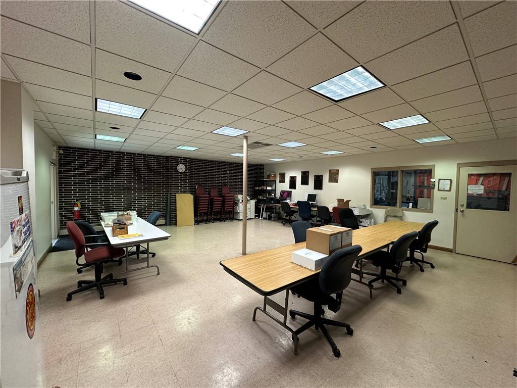 Summit Twp - But, PA 16002,789 Herman Rd