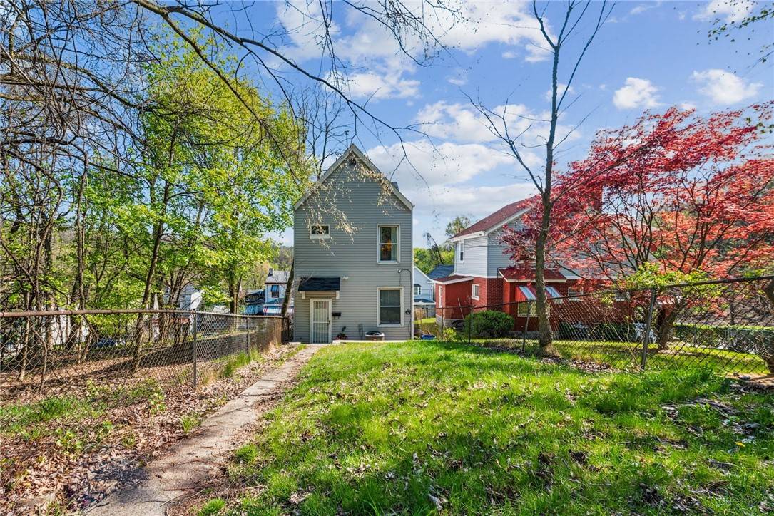 Garfield, PA 15224,4810 Columbo St