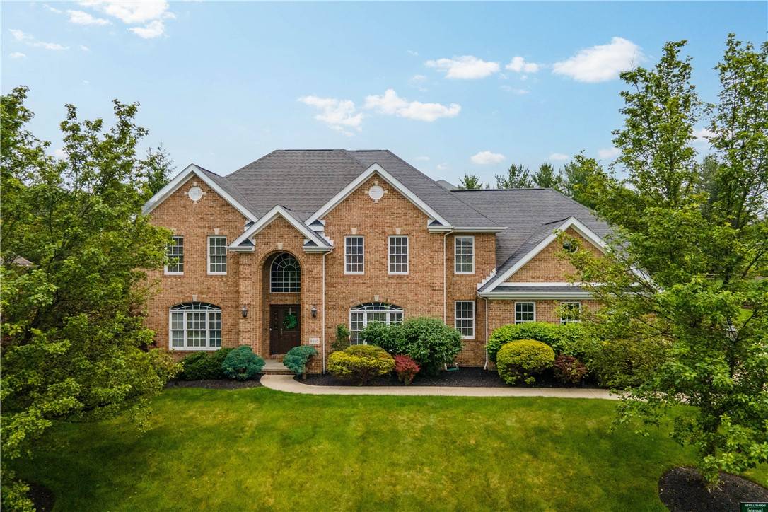 Collier Twp, PA 15142,8010 Sherwood Drive