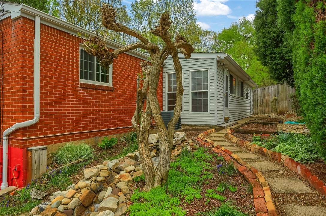 Shaler, PA 15101,1003 Bernice Drive