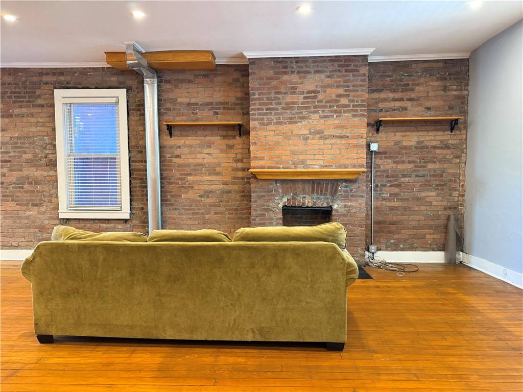 Oakland, PA 15213,3735 Frazier St