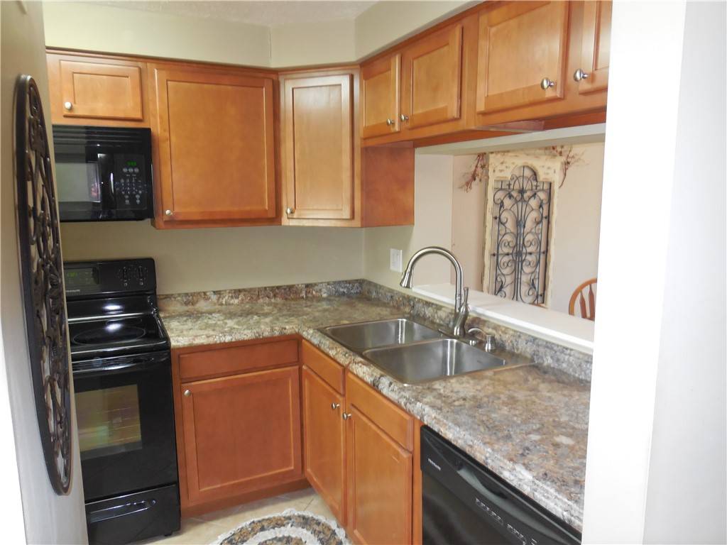 Hopewell Twp - Bea, PA 15001,7102 Lafayette Sq
