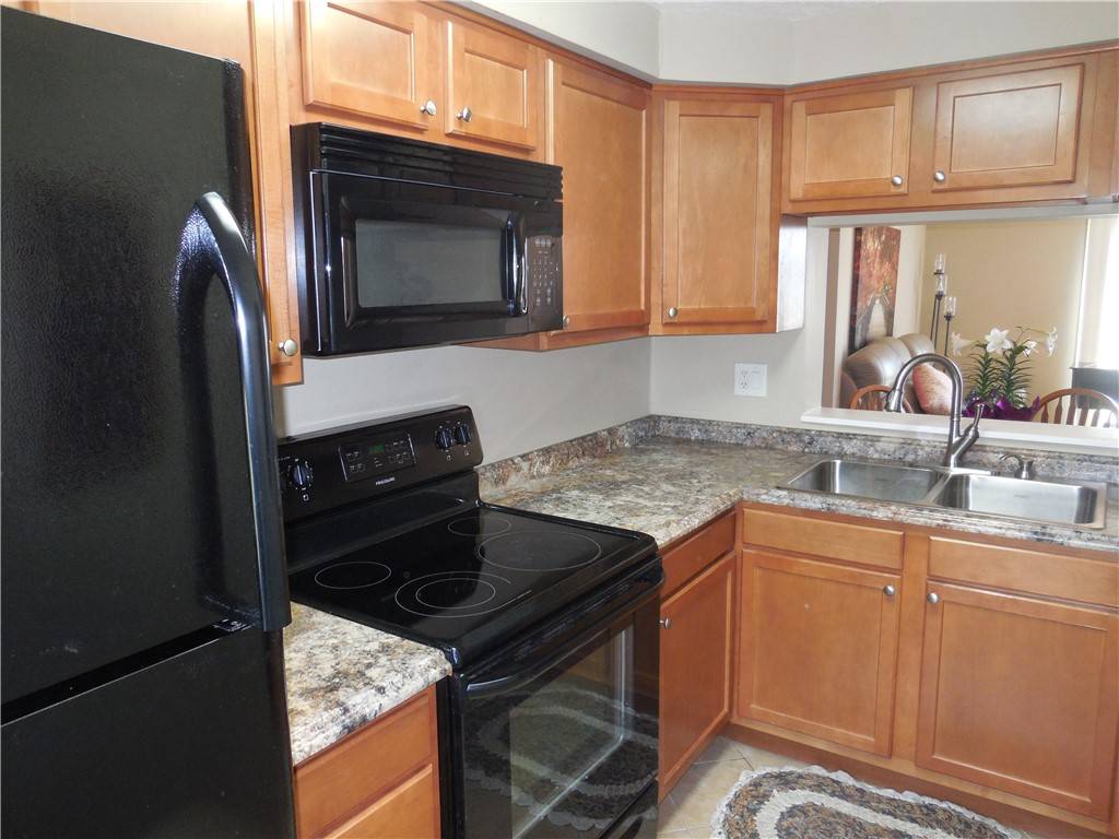 Hopewell Twp - Bea, PA 15001,7102 Lafayette Sq