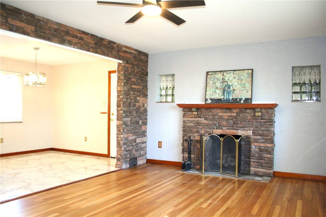 West Mifflin, PA 15122,2832 Skyline Drive