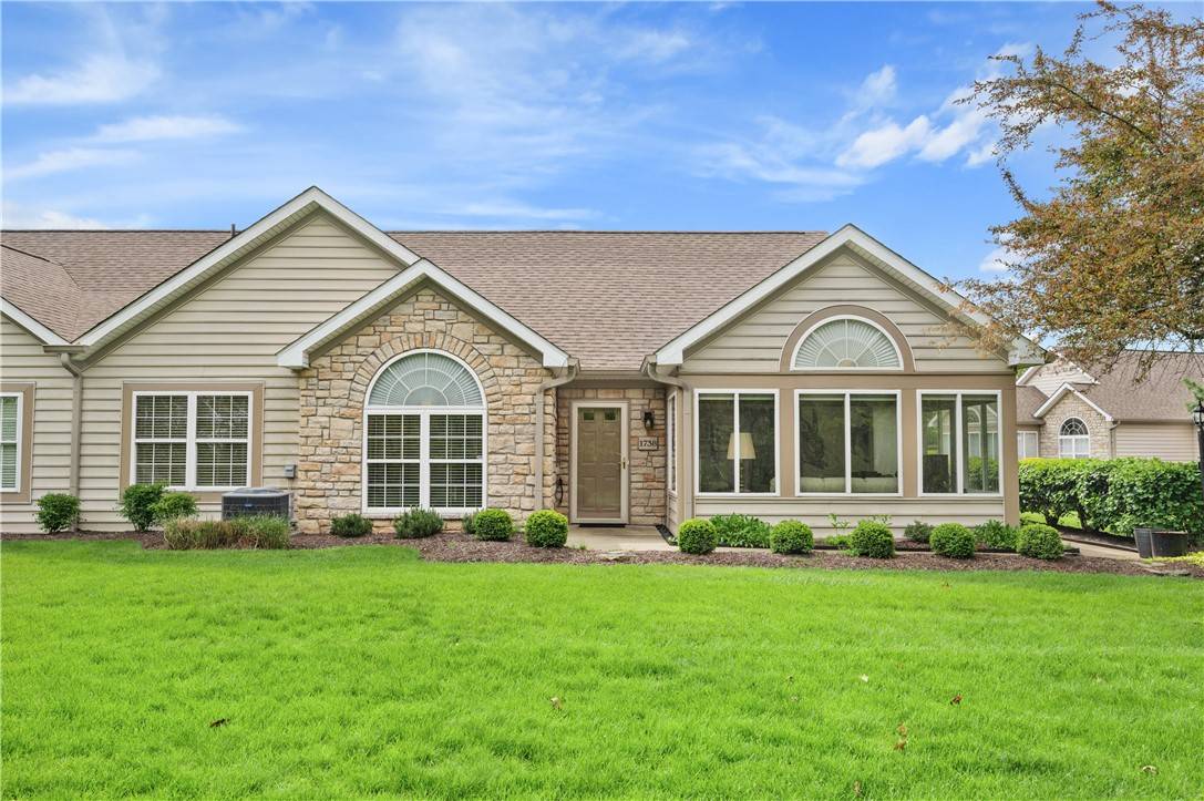Moon/crescent Twp, PA 15046,1738 Heather Heights Drive