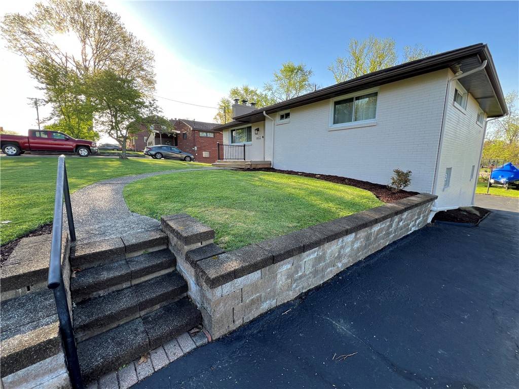 Monroeville, PA 15146,4402 Gateway Dr
