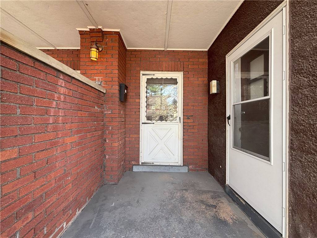 Regent Square, PA 15221,424 Lamar Ave #2