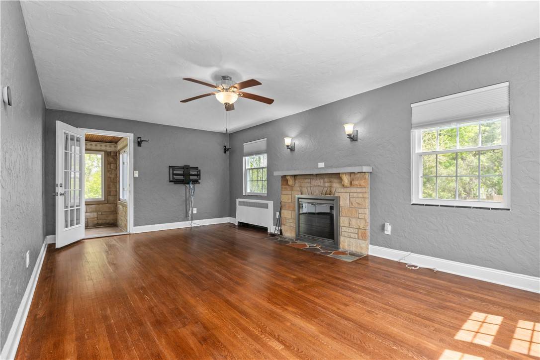 West View, PA 15229,136 Mount Vernon Avenue