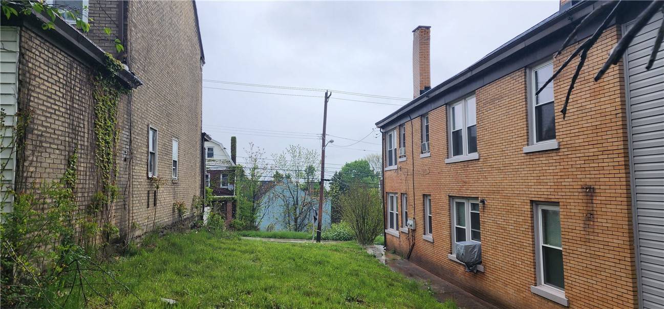 Mt Oliver, PA 15210,1610 Arlington Ave