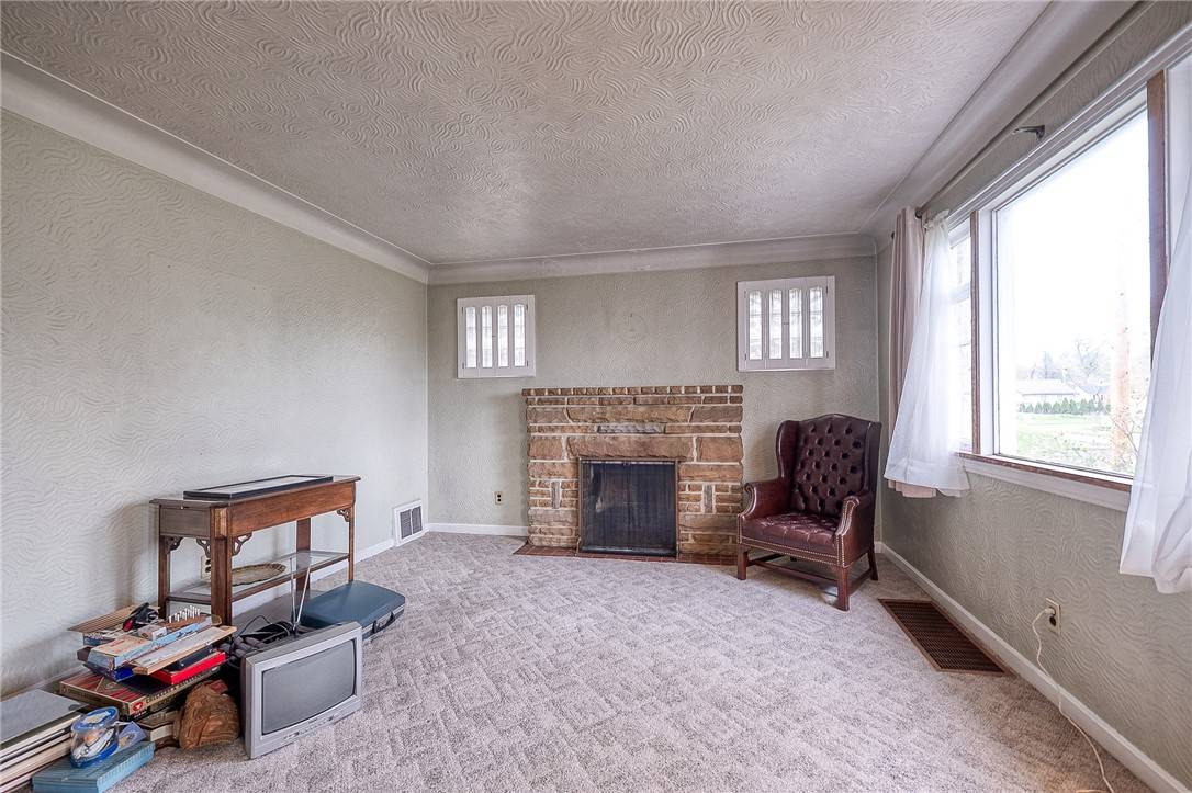 Neshannock Twp, PA 16105,1703 N Mercer St