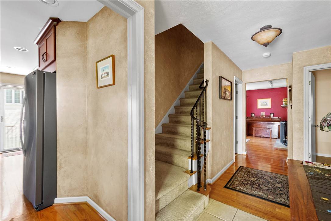 Mt. Lebanon, PA 15228,1427 Pueblo Dr